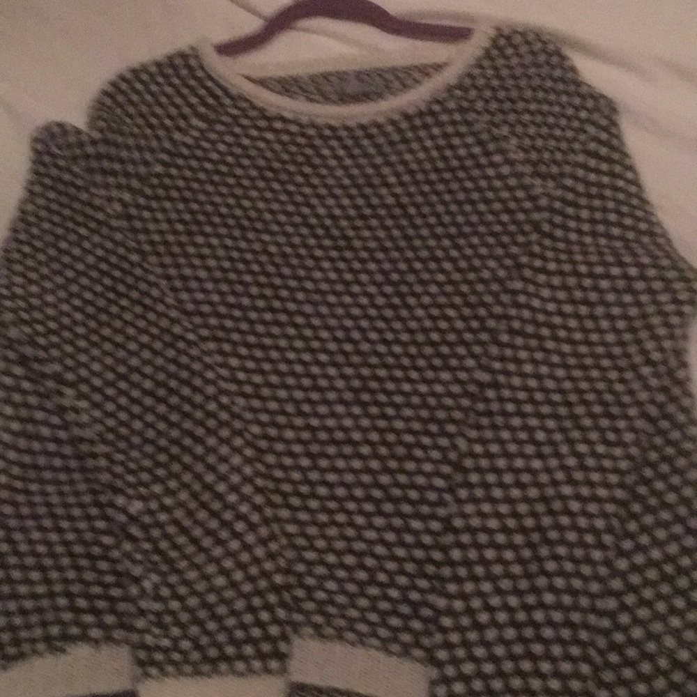 Sweater - Picture 2 of 3